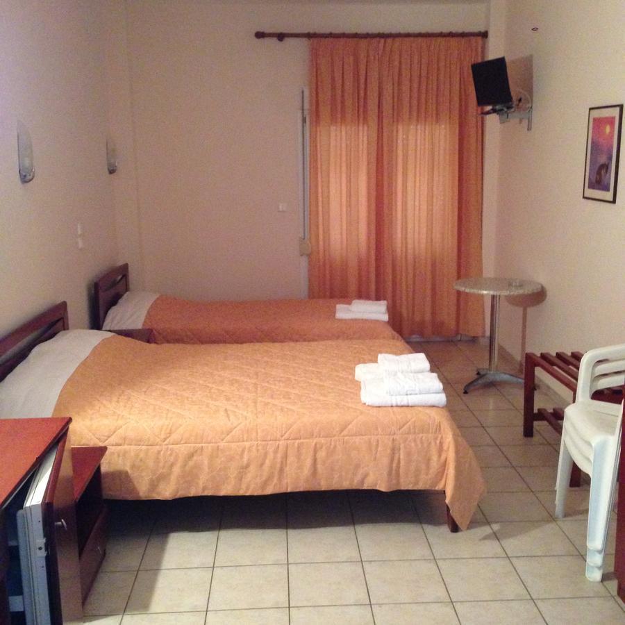 Hotel Akrogiali Korinósz Kültér fotó