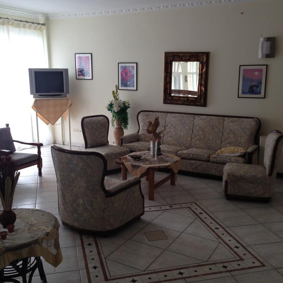 Hotel Akrogiali Korinósz Kültér fotó