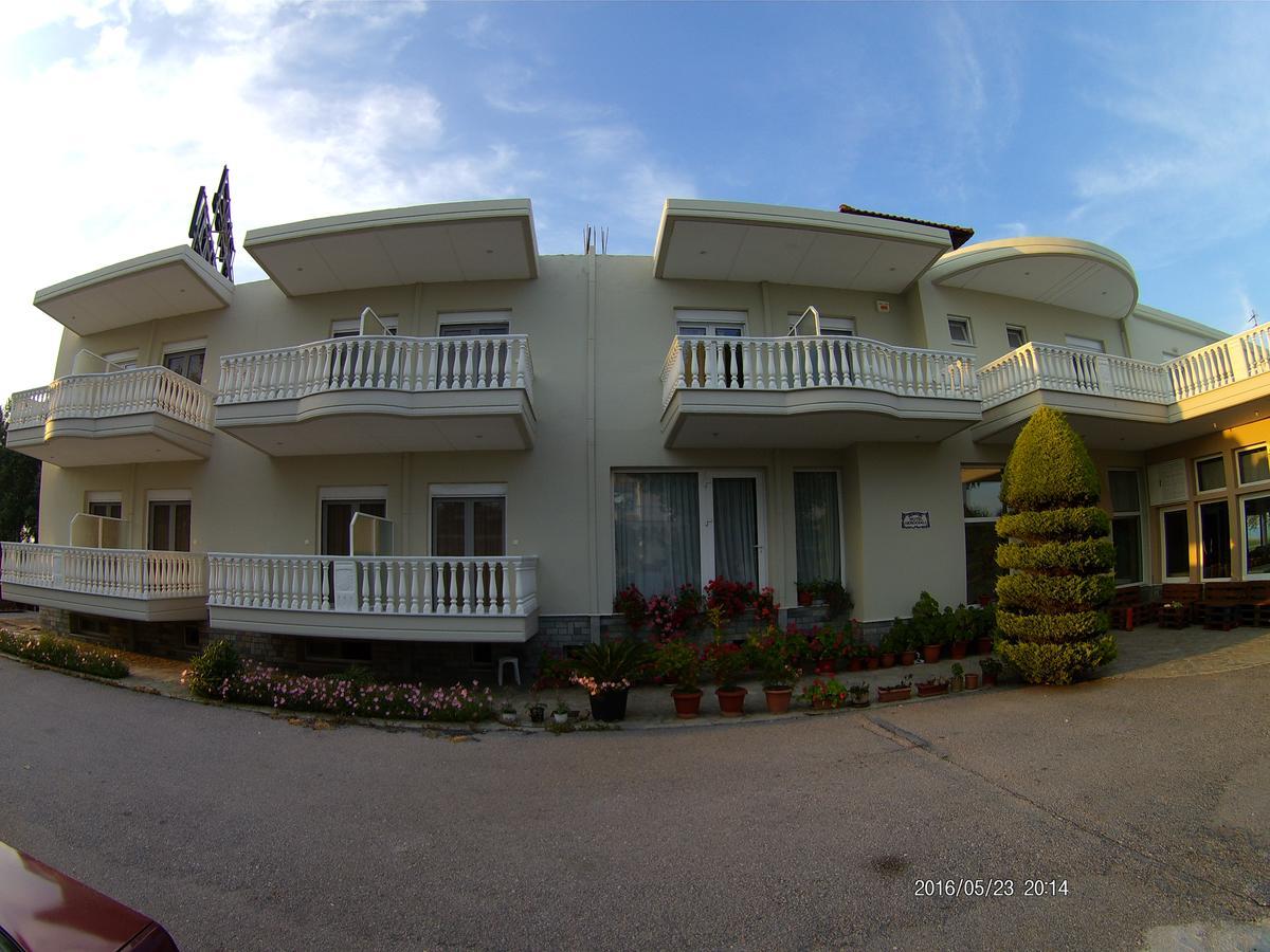 Hotel Akrogiali Korinósz Kültér fotó