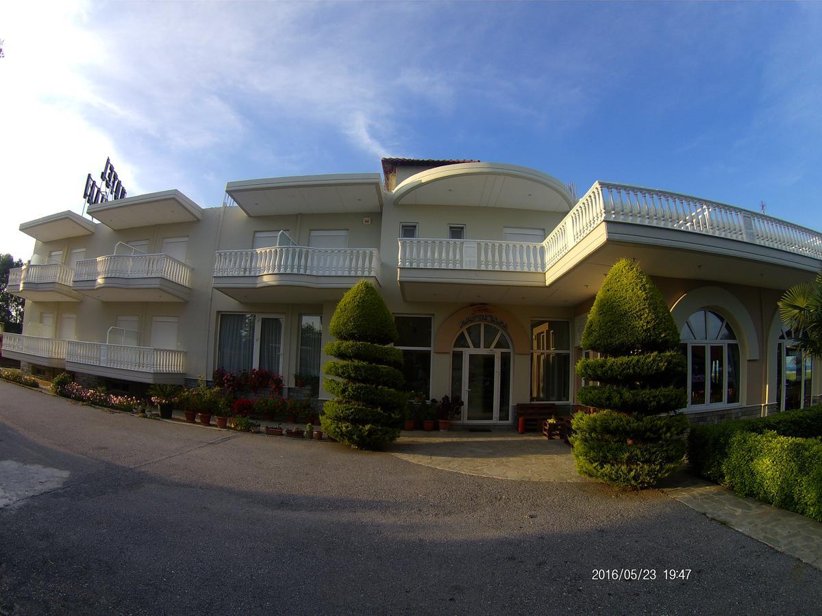 Hotel Akrogiali Korinósz Kültér fotó