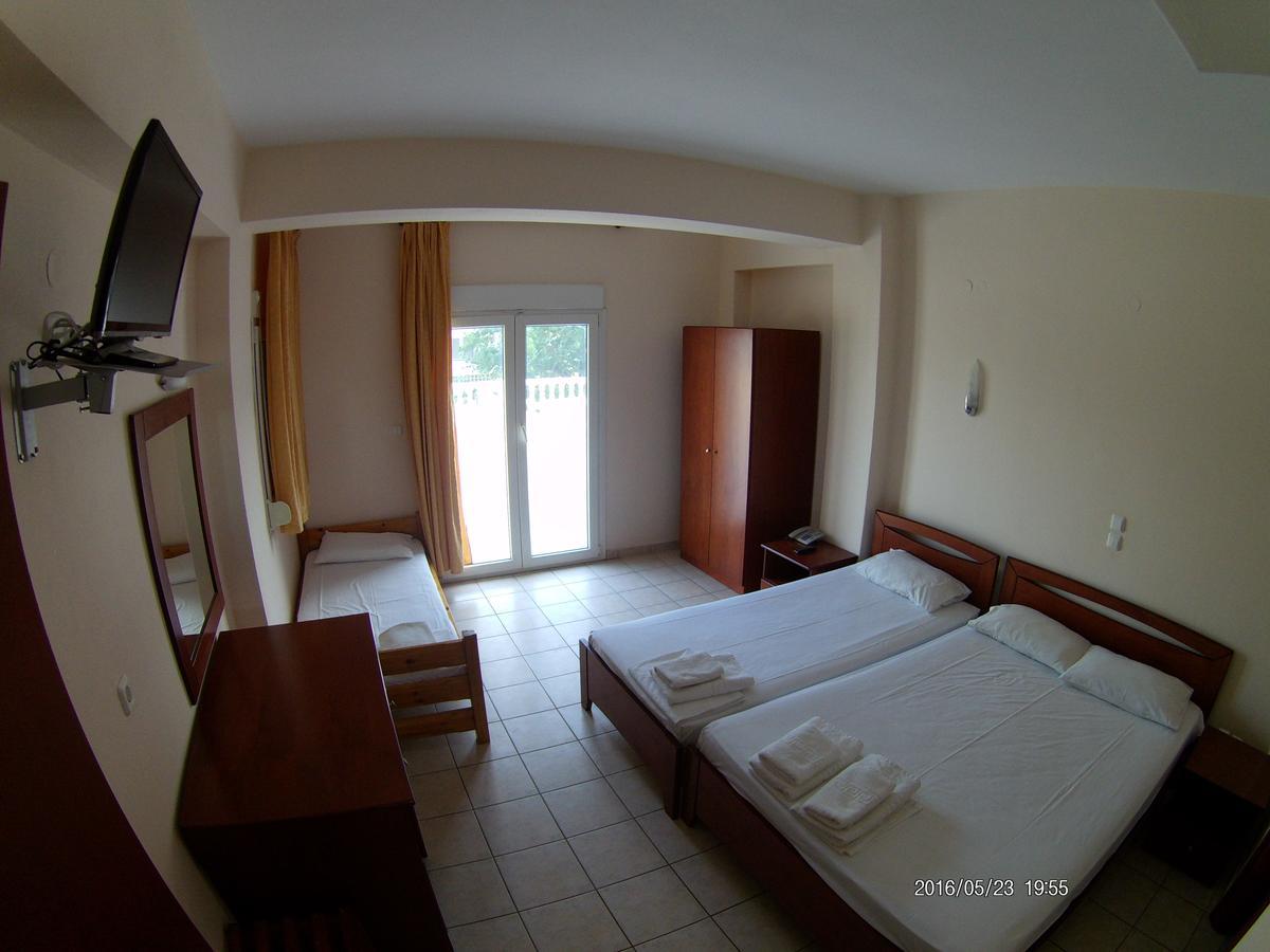 Hotel Akrogiali Korinósz Kültér fotó