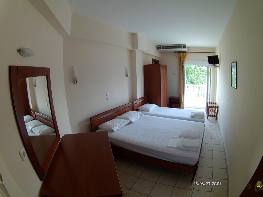Hotel Akrogiali Korinósz Kültér fotó