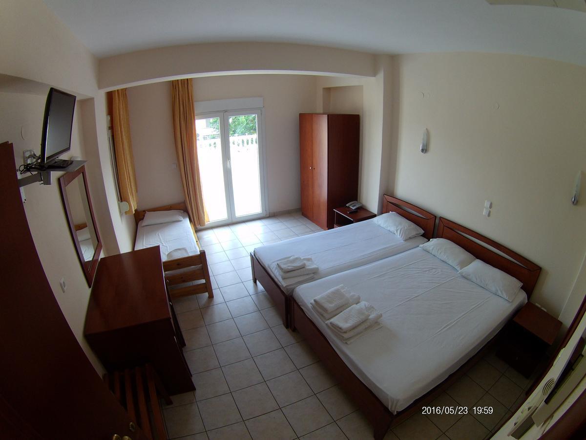 Hotel Akrogiali Korinósz Kültér fotó