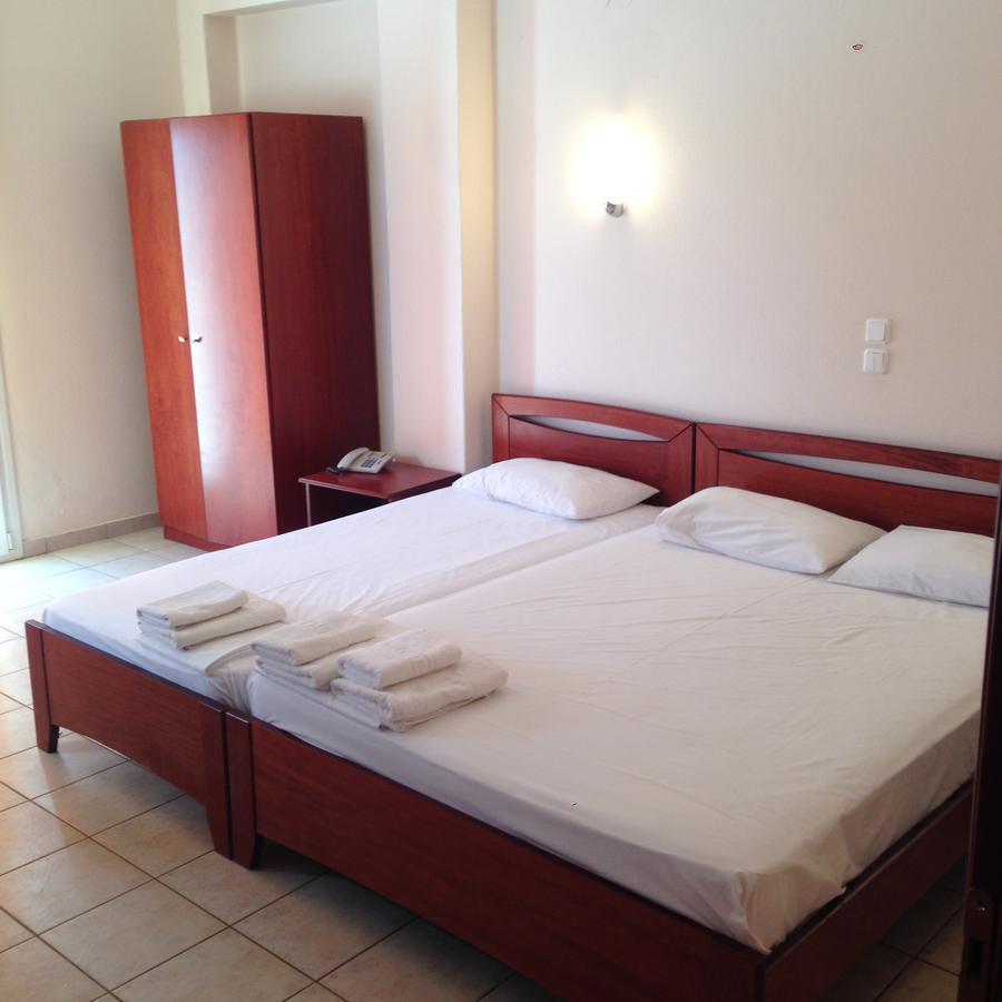 Hotel Akrogiali Korinósz Kültér fotó