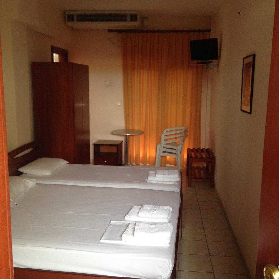 Hotel Akrogiali Korinósz Kültér fotó