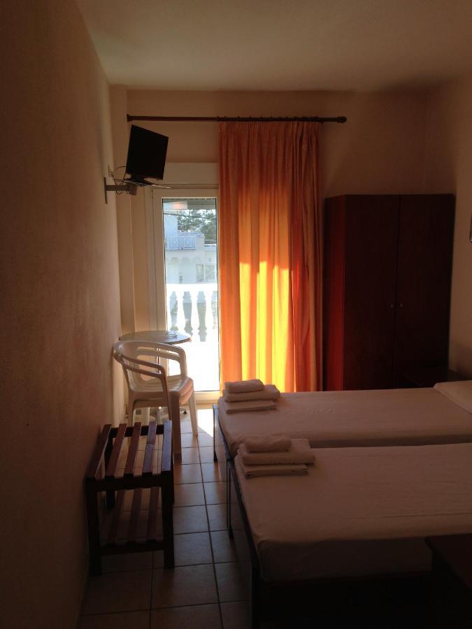 Hotel Akrogiali Korinósz Kültér fotó